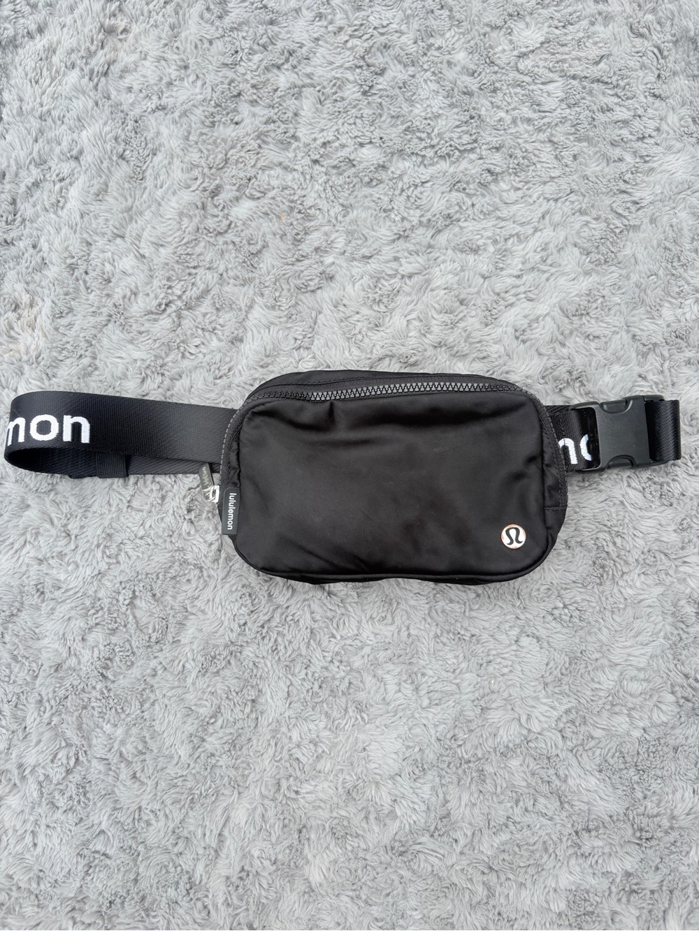 lululemon athletica Black Compact Waist Pack - woman’s Belt Bag
